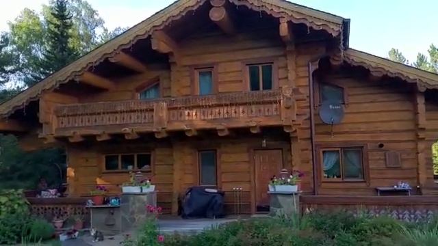 Уникальный дом, Сруб из Сибирского Кедра крупных диаметров Лафет, по Норвежской технологии рубки. смотреть онлайн