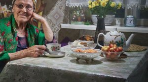 Случайно наткнулись на загашник мальчишки из СССР, смотрим содержимое