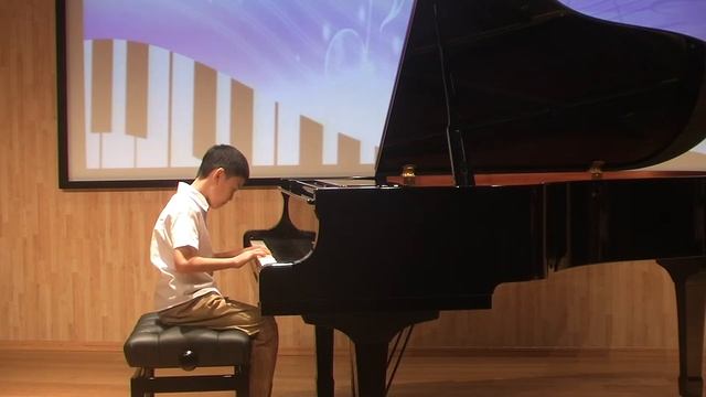 啟森 - German Dance in C / J. Haydn смотреть онлайн