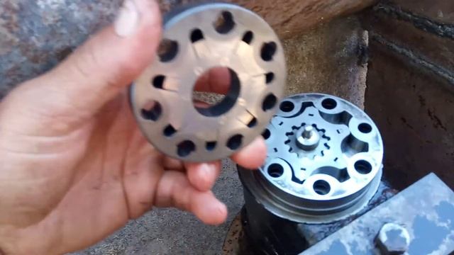 valmet 68 trocando reparo da hidrostatica trw (parte 2) смотреть онлайн