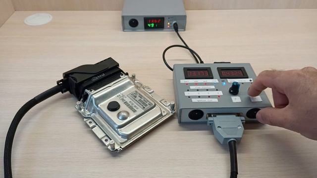 Стенд для проверки ЭБУ автомобилей на столе. смотреть онлайн