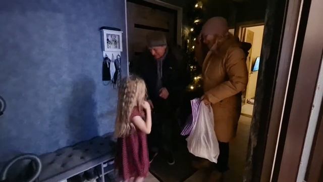 VLOG ДР дочки, Наша Ёлка, Наращивание ресниц смотреть онлайн