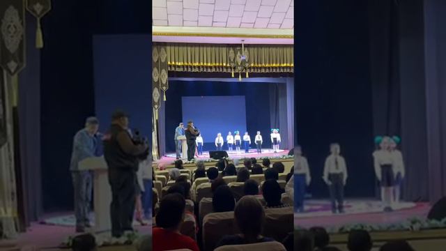 100 жылдық мерейтойына арналған "Бір ғасырылық тарихы бар мектеп" атты салтанатты жиын өтті смотреть онлайн