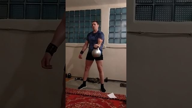 Моя восстановительная тренировка с гирей 16 кг + работа с файтболом смотреть онлайн