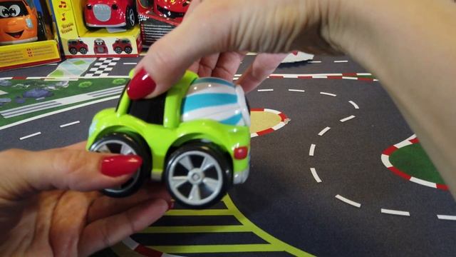 Chicco машинки ! Такие классные игрушки! А пусковая установка Ferrari покорит сердце любого ребенка смотреть онлайн