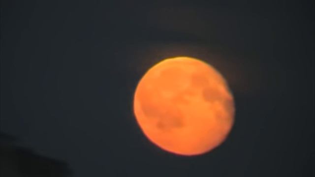 Red Moon - Красная Луна смотреть онлайн