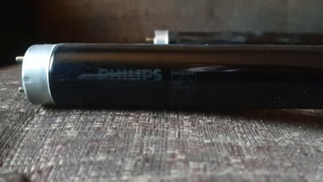 Подогнали 3 ультрафиолетовые лампы (Лампа Вуда, лампа Черного Света) смотреть онлайн