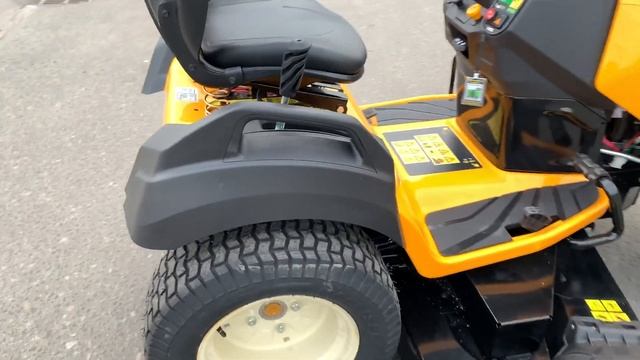 Обзор новой модели садового трактора CubCadet XT3 QS137