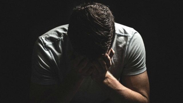 Из за квартиры свекрови, невестка запретила сыну общаться с матерью... смотреть онлайн