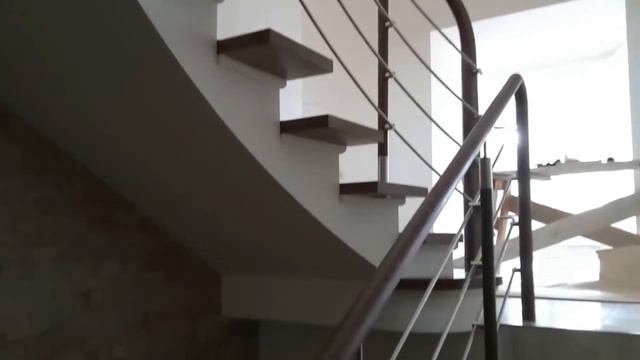 Лестница с комбинированным ограждением смотреть онлайн