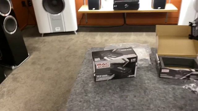 Unboxing Mac Audio BLK 1000 & BLK 4000 смотреть онлайн