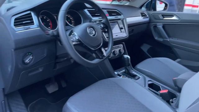 Volkswagen Tiguan 2020 Trendline Plus Aut DSG a/ac airbag abs Motor 1.4T 4 Cilindros Rin 19” смотреть онлайн