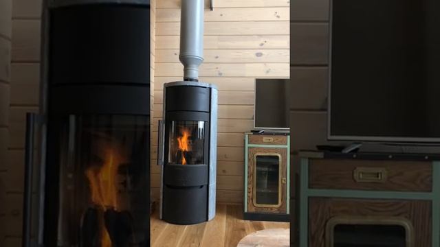 печь камин WIKING LUMA 6 talk с автопилотом (климат контроль*) от HWAM смотреть онлайн