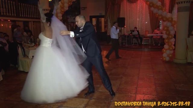 Красивый свадебный танец! Первый танец жениха и невесты смотреть онлайн