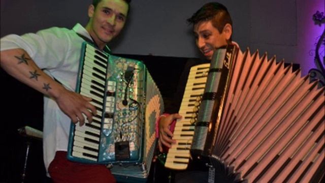 Pasodoble Q linda es mi España mp3 смотреть онлайн