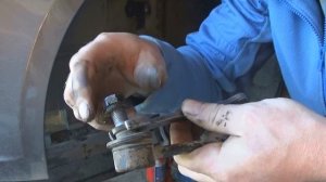 Киа Рио 3! Замена стойки стабилизатора!