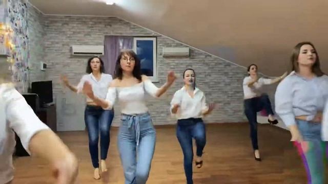 Bachata Lady Style by Yulia Solozhonkina | AC DANCE Школа танцев в Новороссийске смотреть онлайн