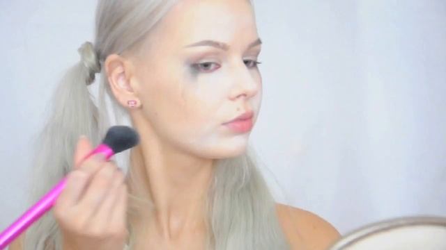 HARLEY QUINN Psycho Arkham Asylum Makeup Tutorial смотреть онлайн
