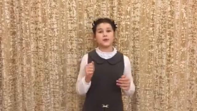 Богачева Полина читает стихотворение В. Тушновой «Если б не было учителя» смотреть онлайн