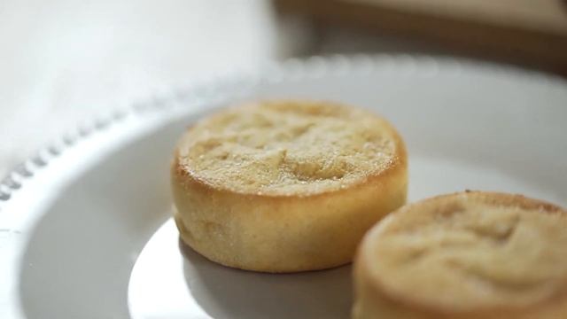 Сырники с грушевым джемом