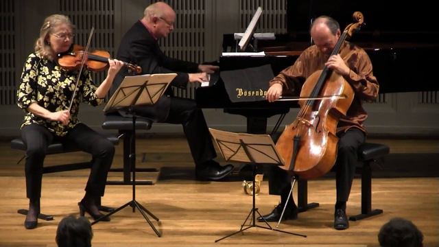 Schostakowitsch Dmitri, pianotrio c-moll, op.8 Jess-Trio-Wien смотреть онлайн