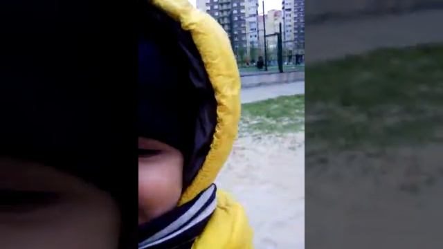 Веселимся во дворе как рассмешить ребенка игра мяу мяу кис кис смотреть онлайн