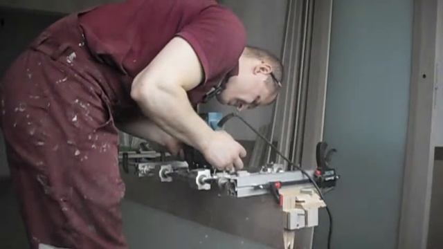 Установка межкомнатных дверей..