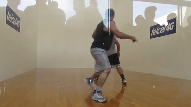 Alfredo Morales Vs. Victor смотреть онлайн