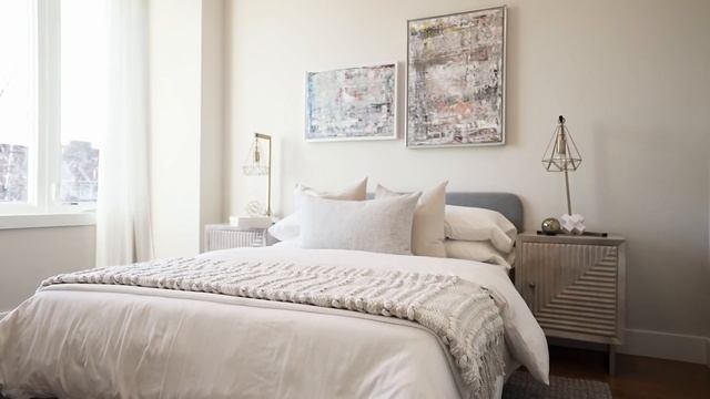 404 Delaware Avenue, Toronto, Ontario смотреть онлайн