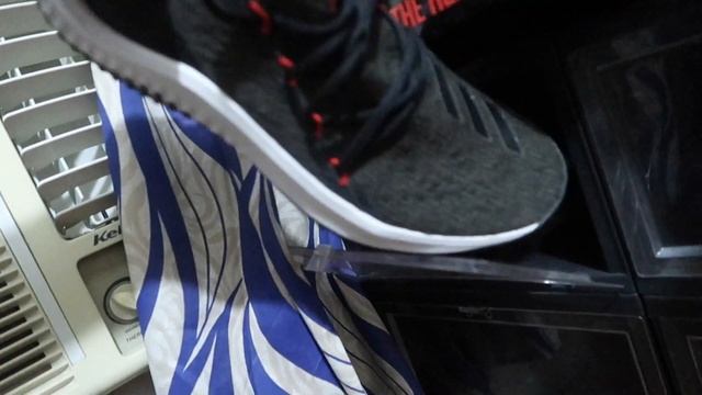 MY SNEAKER COLLECTION | HYPE OR NO HYPE?! смотреть онлайн