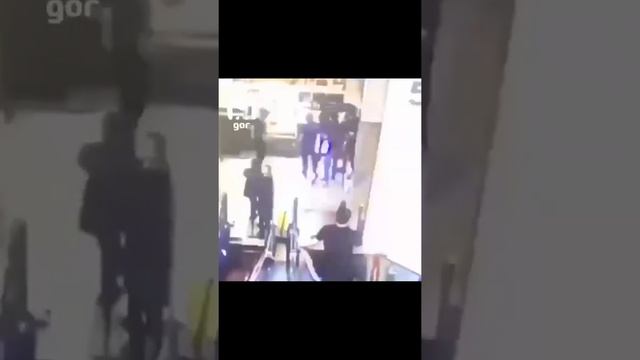 Дагестан_ Махачкала,парень сделал замечание на поцелуй парню , который поцеловал свою девушку и был смотреть онлайн