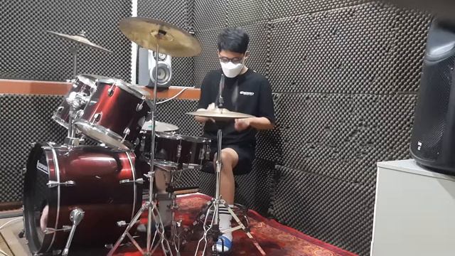Smoke on the Water Deep Purple 드럼 (Cover) смотреть онлайн