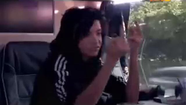 Bill Kaulitz Shows Fuck!!! (Tokio Hotel)