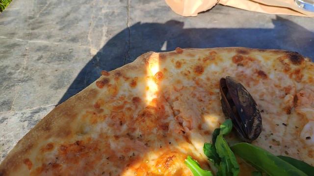 Seafood Pizza (Gardenia Restaurant Alanya) смотреть онлайн
