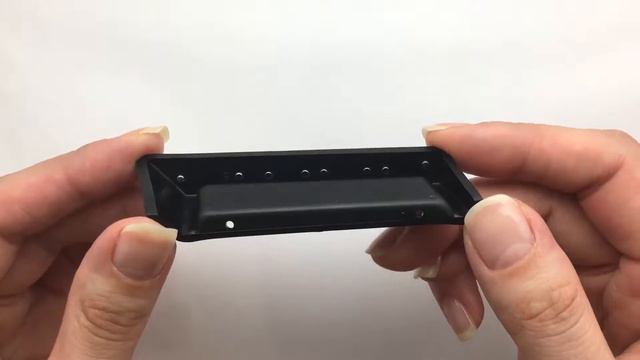 Эмблема на решетку C-class W205 оригинал смотреть онлайн