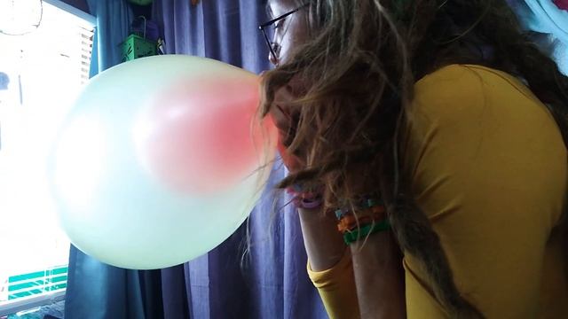 Looner Girl BALLOON TRICK | Inflating A Red Balloon Inside Another Yellow Loon Non-Pop