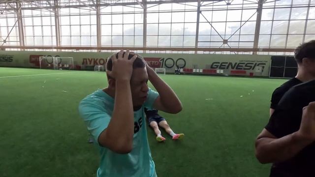 ВЫПОЛНЯЕШЬ НАКАЗАНИЕ ПОКА НЕ ЗАБЬЕШЬ ГОЛ! КОМАНДА МБАППЕ Vs КОМАНДА ЭДА #FOOTBALL #2DROTS #МЕДИАЛИГА