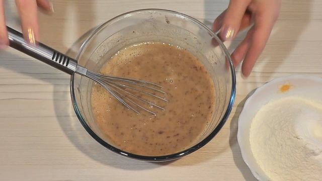 Кекс на варенье. Совсем просто и очень вкусно. // Cupcake for jam. Very simple and very tasty. смотреть онлайн