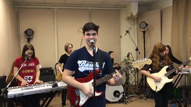 Девушка по городу - Наутилус Помпилус (COVER BY Группа "СВОИ") смотреть онлайн
