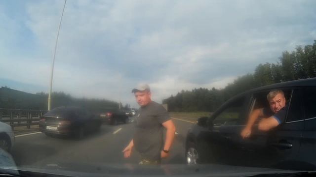 Toyota Rav4 теперь бит и крашен. Последствия езды по обочине