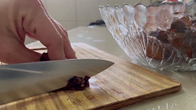 Салат с китайскими древесными грибами смотреть онлайн