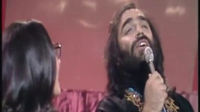 Nana Mouskouri & Demis Roussos - To Gelakaki смотреть онлайн