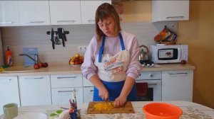 Вкусный салат с фасолью, колбасой и болгарским перцем на каждый день