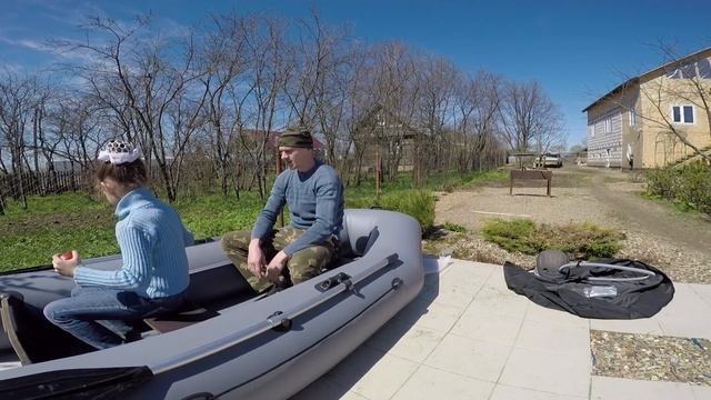 Обзор ПВХ лодки YarBot412.Пол из фанеры.Надул и сдул)... смотреть онлайн