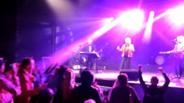 Анне Вески "Позади крутой поворот"