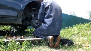 Замена шаровой опоры Ситроен С4 / Пежо 308