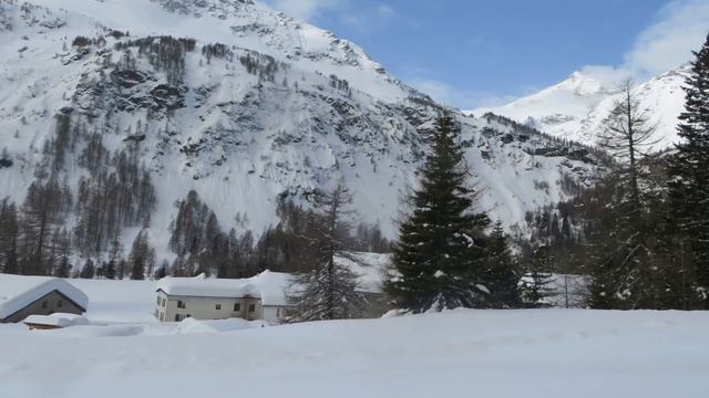 На электричке из Италии в Швейцарию,через горный перевал 2253 метра смотреть онлайн