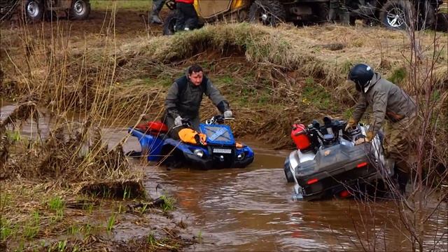 Yamaha и BRP в речушке... смотреть онлайн