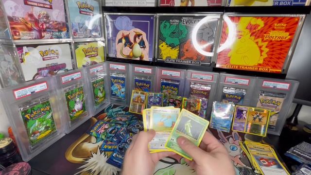 Pokémon Evolutions Kanto Power Collection Box Unboxing! Epic Pulls смотреть онлайн
