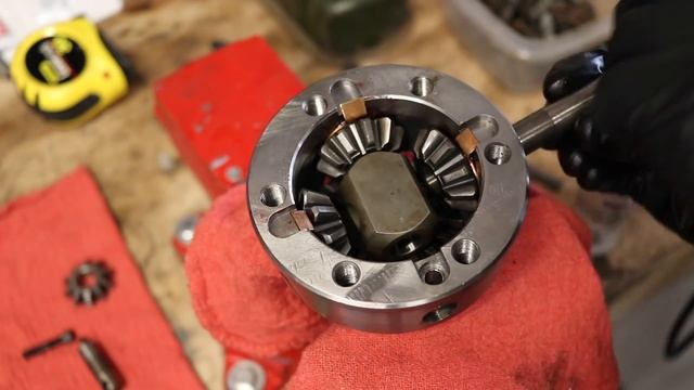 Rebuilding a Classic Mini Rod Change Gearbox - Part 5 смотреть онлайн